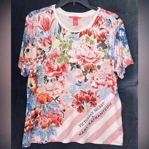 Victoria’s Secret Fitted Tshirt